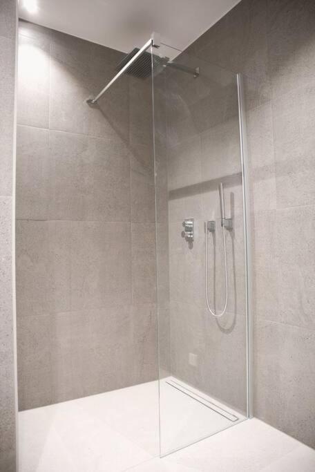 Beautiful Stylish 2Br Apartment In Kirchberg Luxembourg By Eksteriør billede
